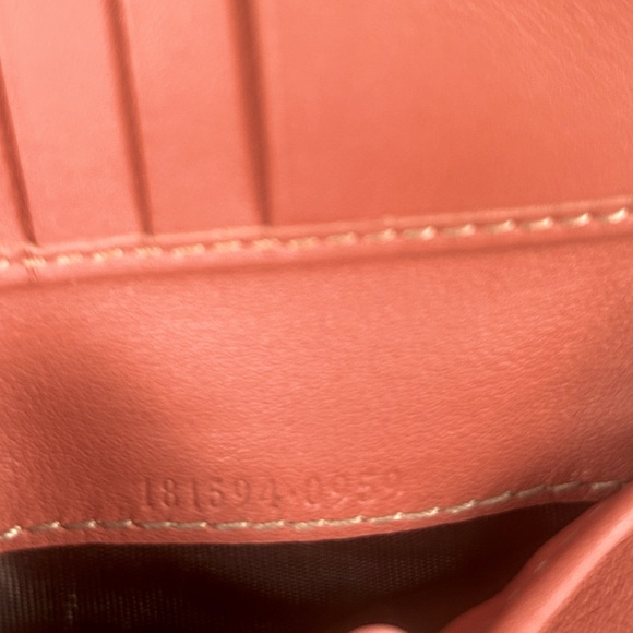 Gucci Tan and Brown GG Wallet - Picture 8 of 9
